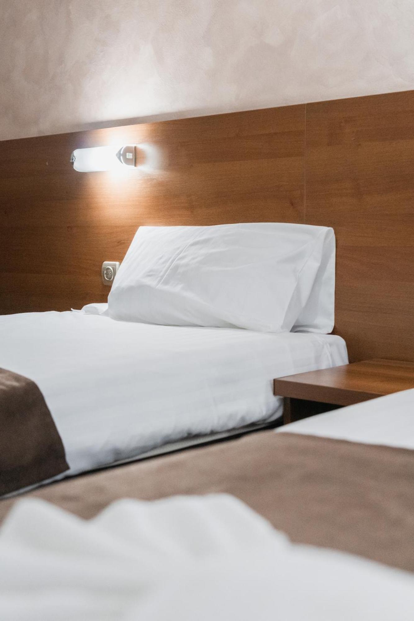 Hotel Damis Пале Екстериор снимка