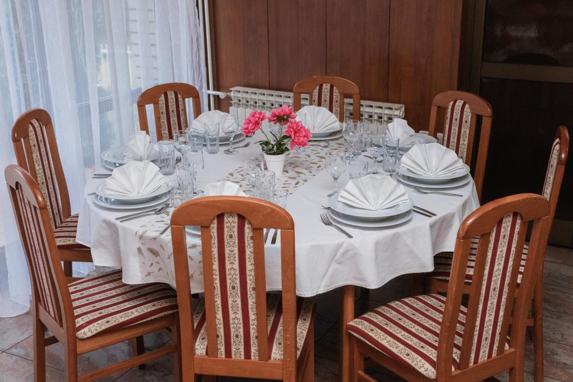 Hotel Damis Пале Екстериор снимка