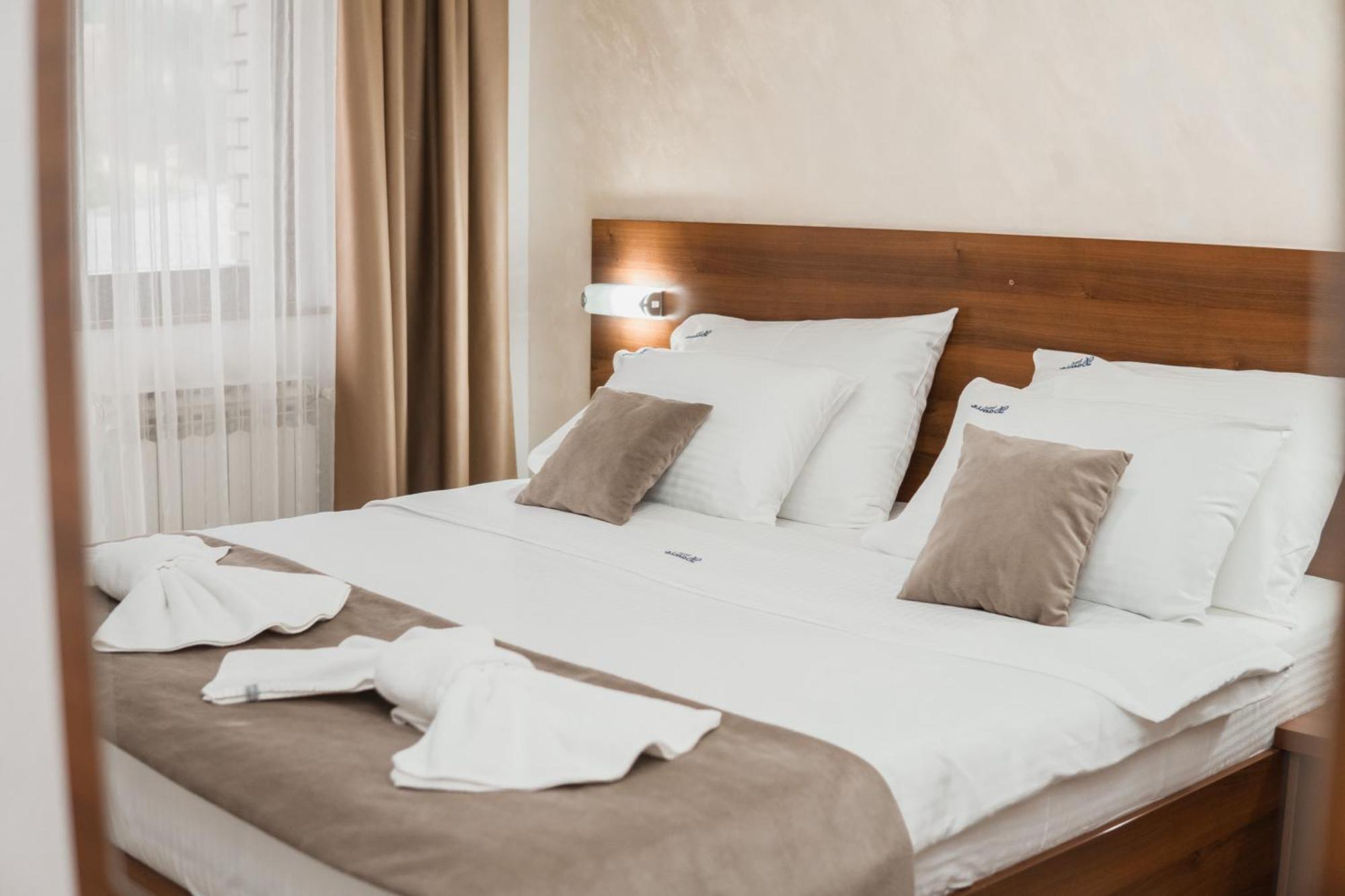 Hotel Damis Пале Екстериор снимка